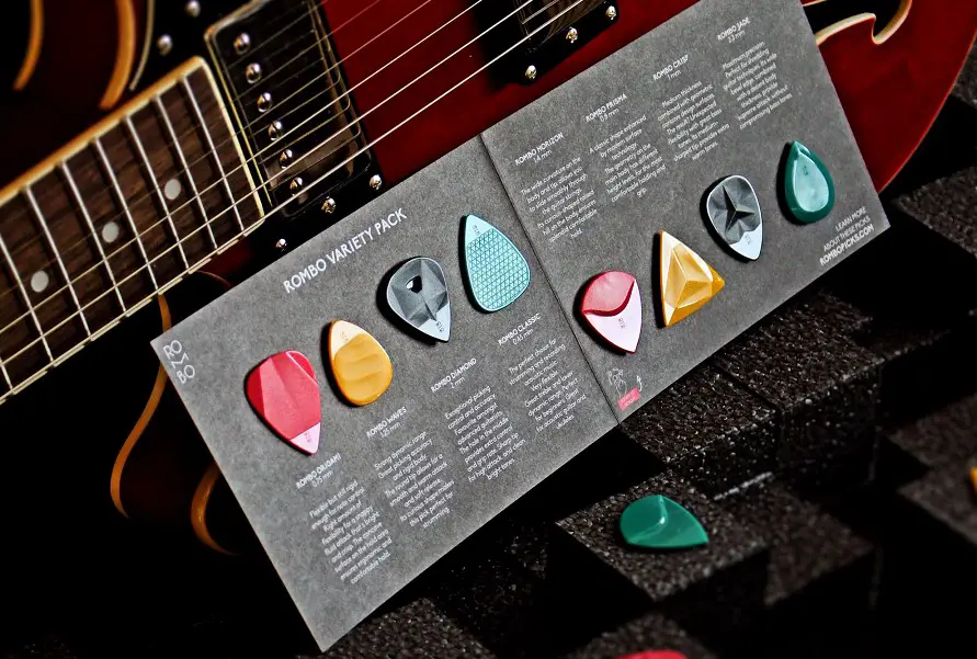 How long do guitar picks last: guitar pick durability