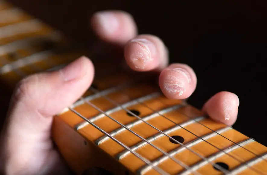 How to toughen fingertips for guitar players